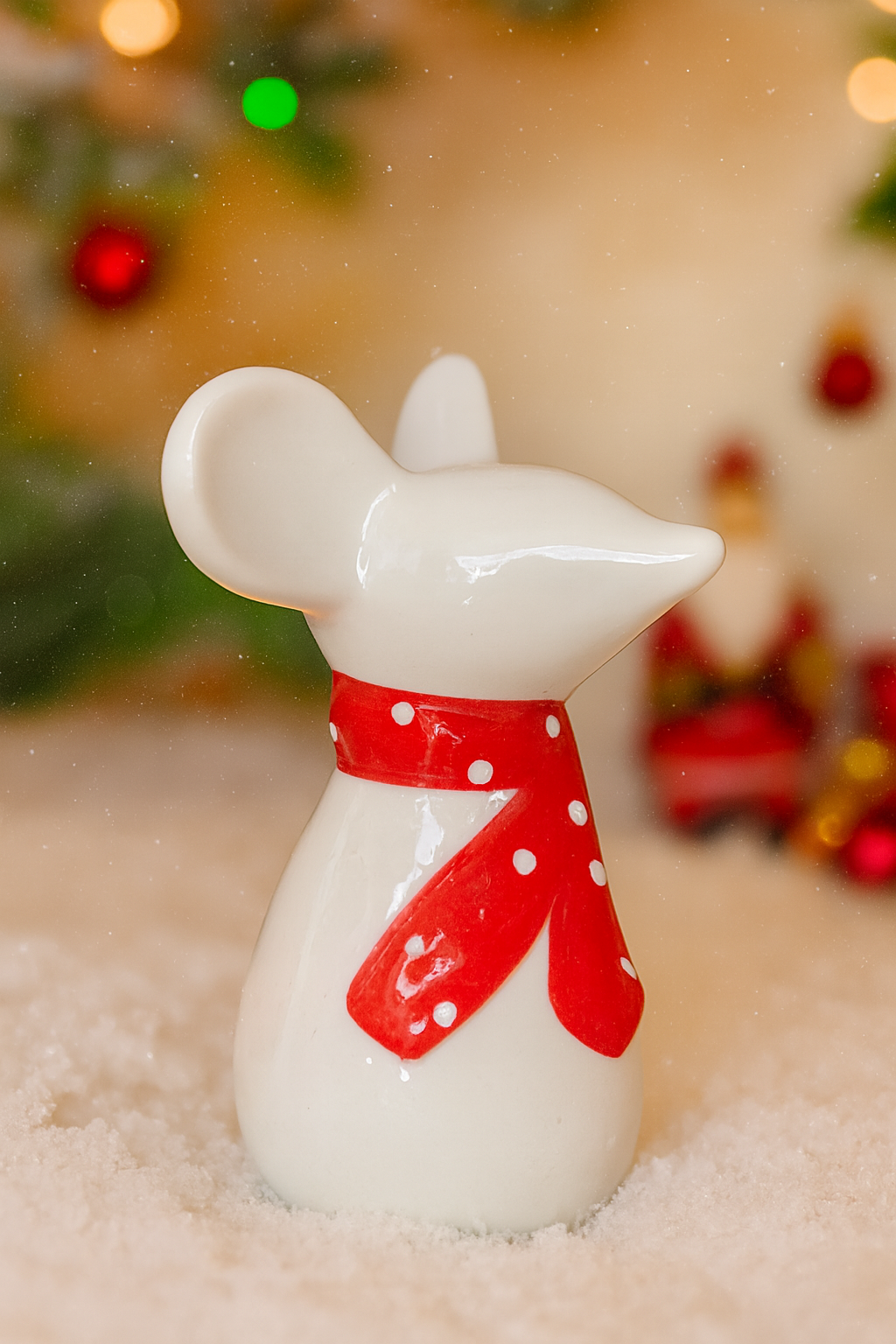 Festive Mouse Figurine